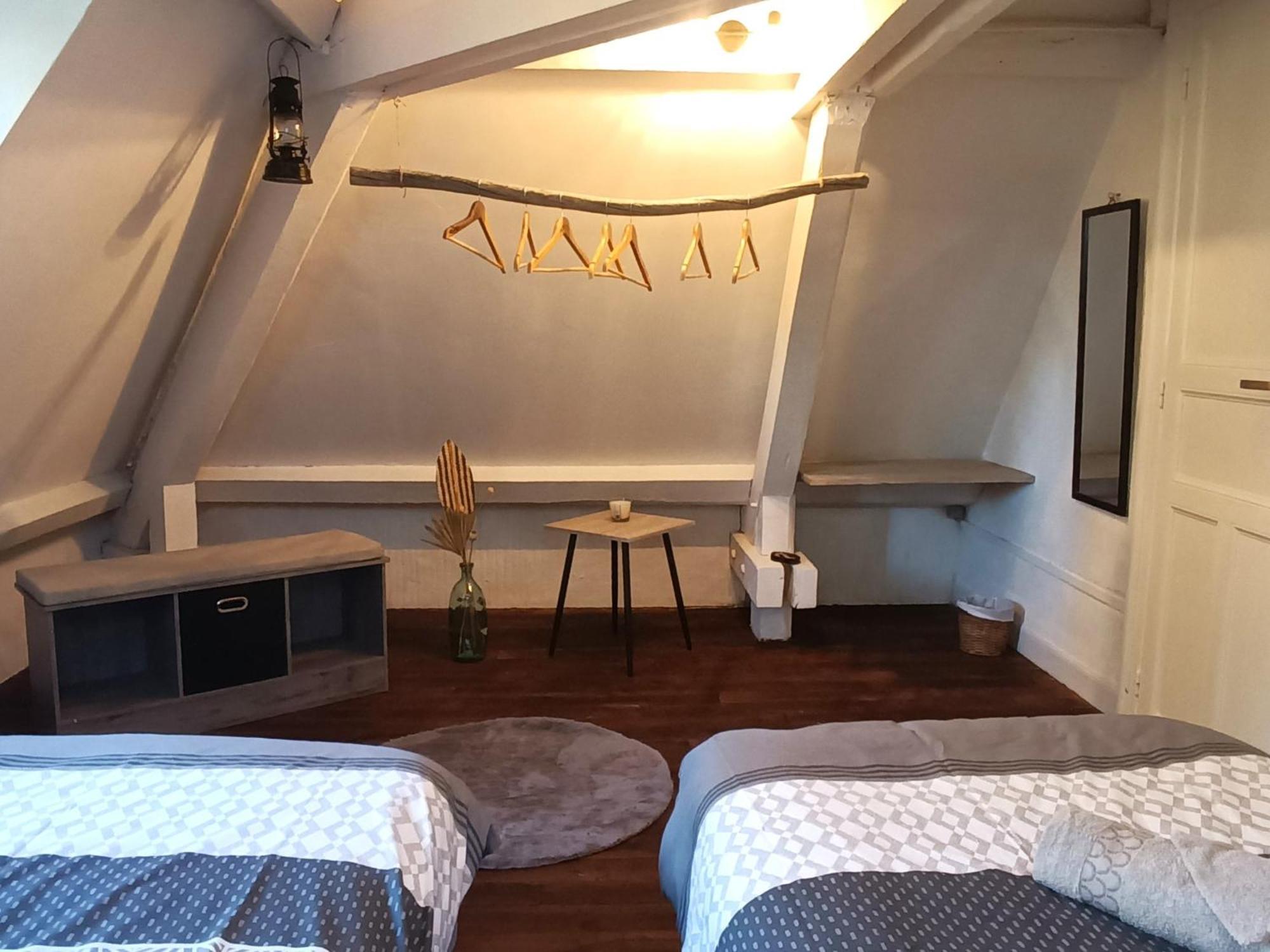 Les Tanalis - Chambres D'Hotes & Gite Gurs Екстер'єр фото
