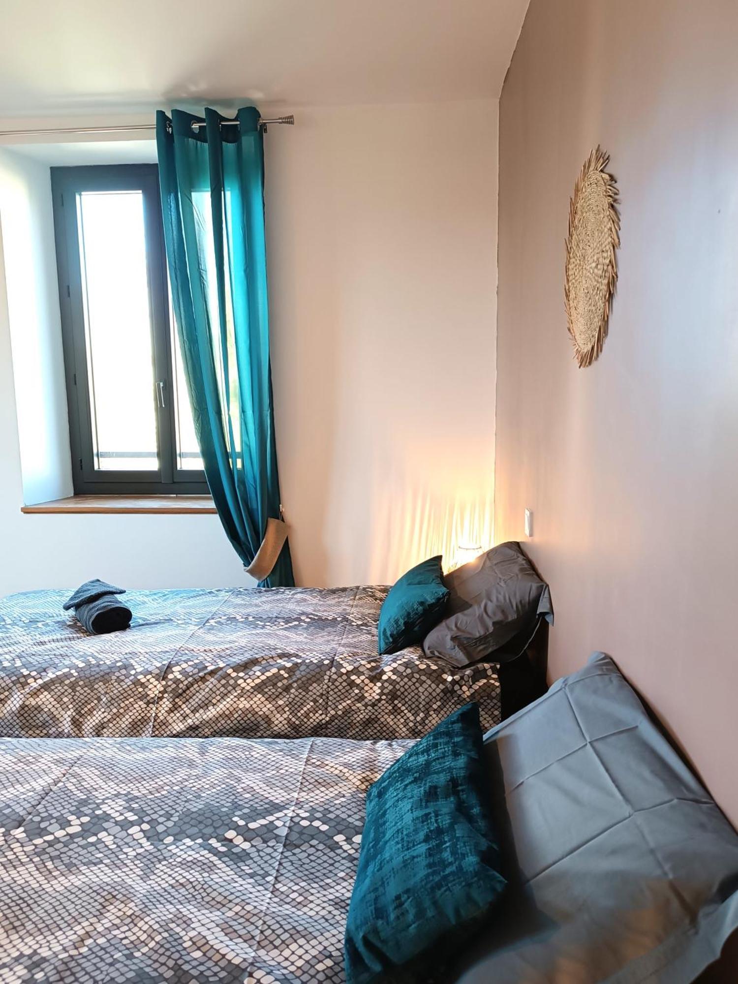 Les Tanalis - Chambres D'Hotes & Gite Gurs Екстер'єр фото
